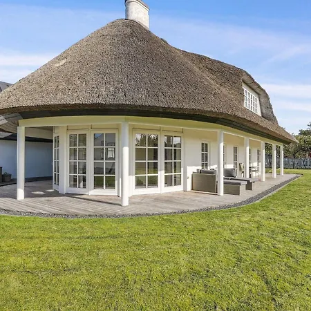 4 Star In Holiday home